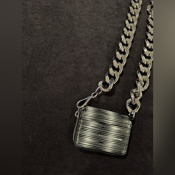 KARA New York mini chain crossbody bag - Picture 5 of 7